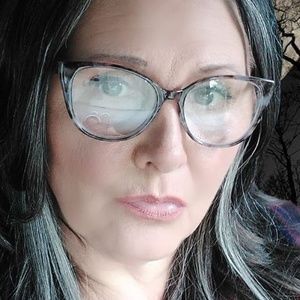 Meet your Posher, Teresa